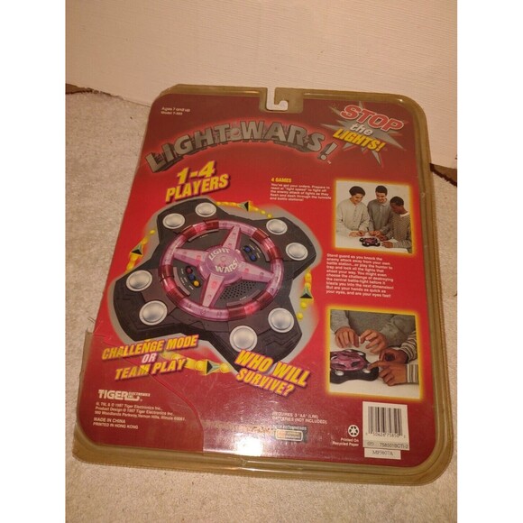 VINTAGE 1997 LIGHT WARS TIGER ELECTRONICS GAME Open Box TESTED Working - Picture 2 of 2